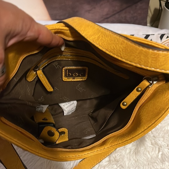 🆕B.O.C charging handbag, this bag is a must have. Priced to sell fast - Picture 6 of 9